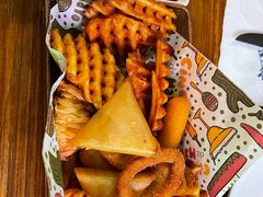 -Famous肥猫墨西哥音乐餐吧(五棵松华熙LIVE店)