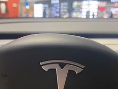 -TESLA 特斯拉(北京颐堤港体验店)
