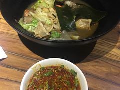-万记麻辣烫国展总店