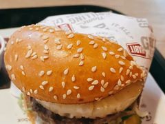 -The Habit Burger Grill 哈比特汉堡(复兴soho店)