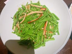 芦蒿炒香干-扬州狮子楼·非遗淮扬菜(总店)
