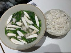 -粉八·云南米线·建水烧烤(常熟路店)