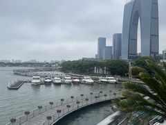 -苏州金鸡湖中茵皇冠假日酒店