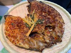 傣味香茅草烤罗非鱼-云海肴云南菜(曲江大悦城店)