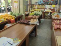 -明辉果业(章家巷小区延长西路526弄店)