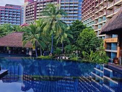 -三亚湾海居铂尔曼度假酒店