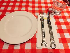 -1886德国汽车餐厅(外滩十六铺码头店)