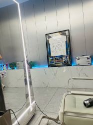 -PE SALON