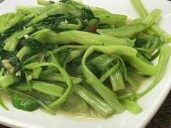 -强记湛江鸡饭店·二十七年老字号(拱北店)
