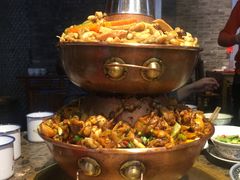 -沪小二炭火蛙锅(淮海中路美食不夜城店)
