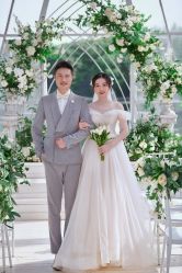 -雪中彩影婚纱摄影·微光艺术中心