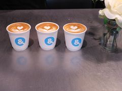 CJ&nbsp;热拿铁-COFFii&JOY(龙江新城市广场店)