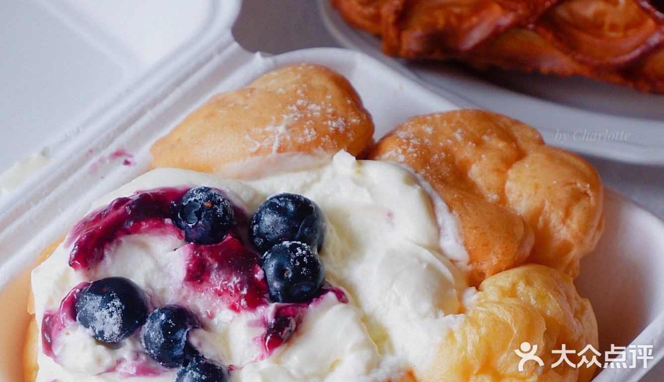 【蓝莓蛋糕咸奶油泡芙 】第一口就惊艳了 好吃!