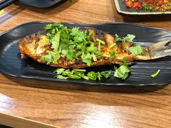 -陈员外正宗夹江烧烤(广福路店)