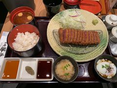 -牛カツ京都勝牛(河原町蛸薬師店)