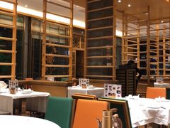 大堂-稻香酒家·34年老字号·港式粤菜(汉街店)