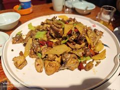 特色干炒鸡-满堂春特色餐馆