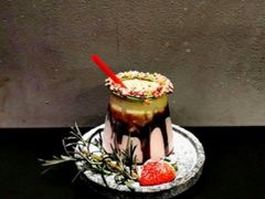 花环-BE NORMAL CAFE(霞溪路店)