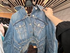 -广州周大福金融中心