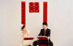 -喜爱高定婚纱摄影