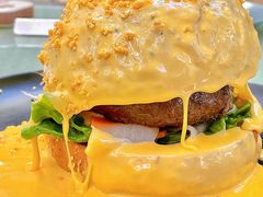 瀑布芝士牛肉汉堡-Let'sBURGERplus·非常创意汉堡(三里屯店)