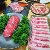 今天的烤肉吃货日记[点赞]