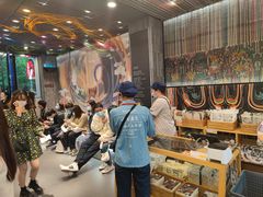 等位区-茶颜悦色(花园道店)