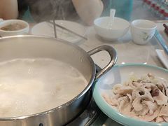 -粤顺渔坊·中山脆肉鲩火锅(清湖店)