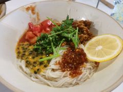 -粉八·云南米线·建水烧烤(常熟路店)