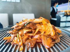 经典葱爆小羔羊肉-悦融·京鲁菜·露台花园(安定门店)