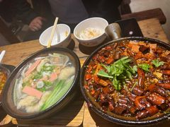 -有红鸡毛店·砂锅菜(抚琴夜市店)