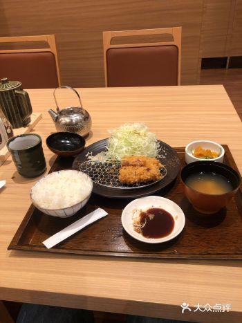 炸猪排天花板，感觉比其他餐厅更地道一些