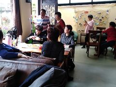 -小草屋轰趴馆别墅派对新场团建家庭聚会