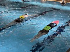 -小鲨鱼游泳培训(会展中心店)