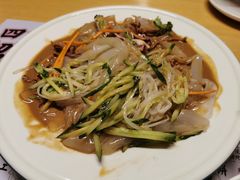 -关东小磨东北菜(上海长风大悦城店)