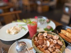 -捞王锅物料理(上海世茂广场店)