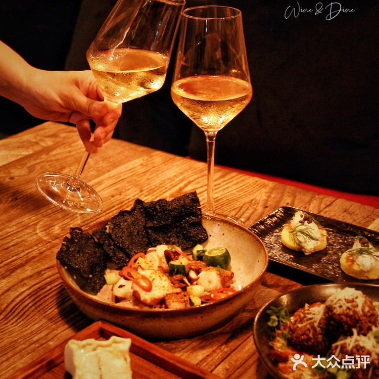 🍴魔都探店|多碰杯🥂常见面 愿我们热烈且自由💝