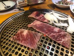 -唯成•韩国炭火烤肉 유성고기