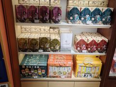 -香雪海国际商场(T2航站楼一店)