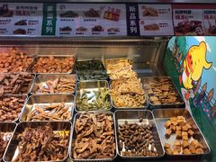 -绝味鸭脖(曼哈顿广场店)
