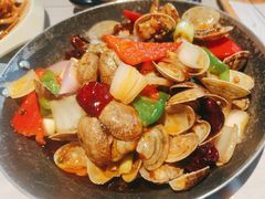 -巴厘龙虾·榜首油焖大虾(音乐学院·沿江酒馆店)