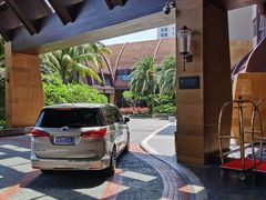 -三亚湾海居铂尔曼度假酒店