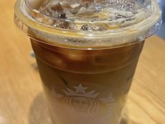 -星巴克(上海虹桥新天地二店)