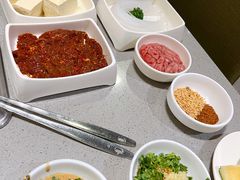 -海底捞火锅(宝龙广场夜宵主题店)