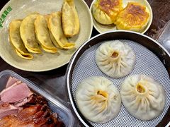 蟹黄牛肉汤包-李记清真馆(打钉巷店)