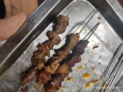 -郑享吃烧烤烩面(红专路店)