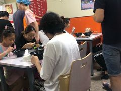 大堂-海平馄饨(逍遥二路店)