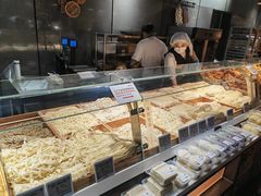 -胖东来生活广场(健康路店)