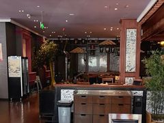 -八府香鸭·啫啫煲(华山路店)