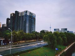 -玲珑塔公园